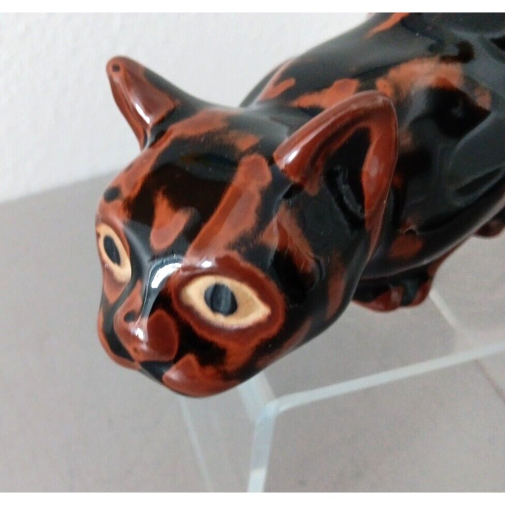Crouching Calico Cat Figurine Drip Glazed Ceramic 8" Long Hunter Black Brown MCM - Picture 8 of 12